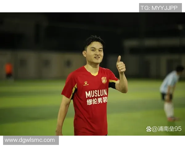 深圳足球队反击战术解析与成败得失的深度剖析